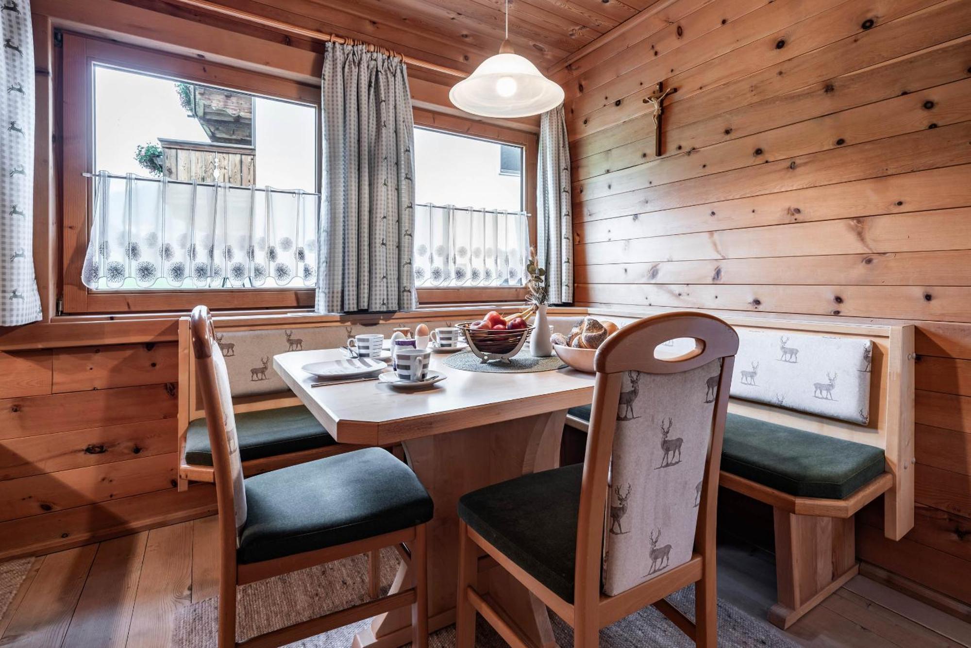 Holzknechthuette Villa Mayrhofen Ngoại thất bức ảnh