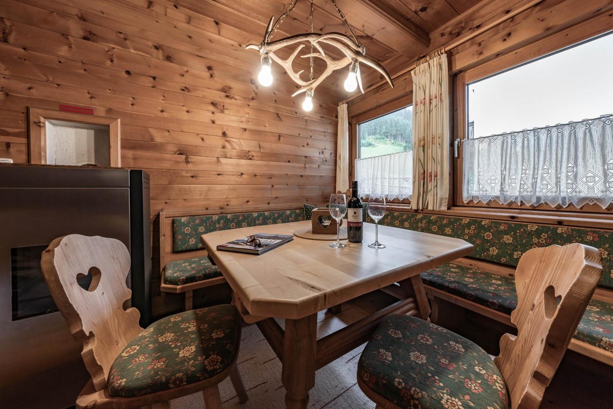 Holzknechthuette Villa Mayrhofen Ngoại thất bức ảnh